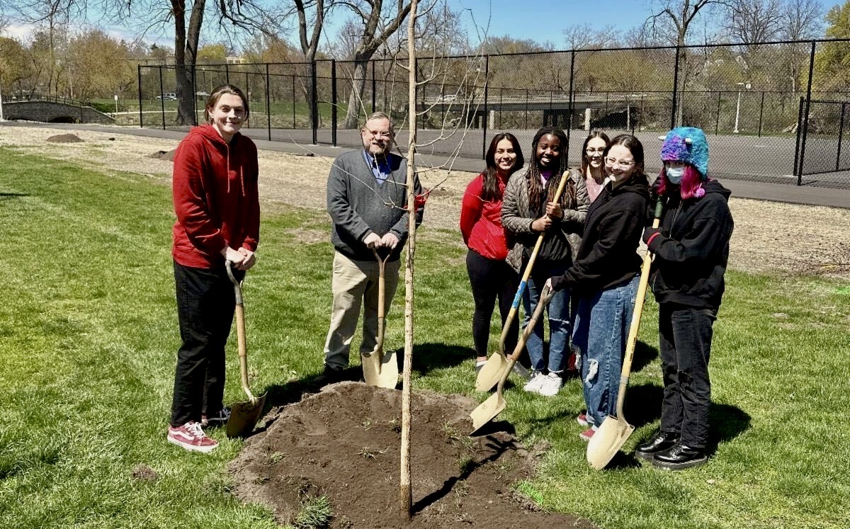 City of Racine celebrates Arbor Day by planting 20 trees at Island Park