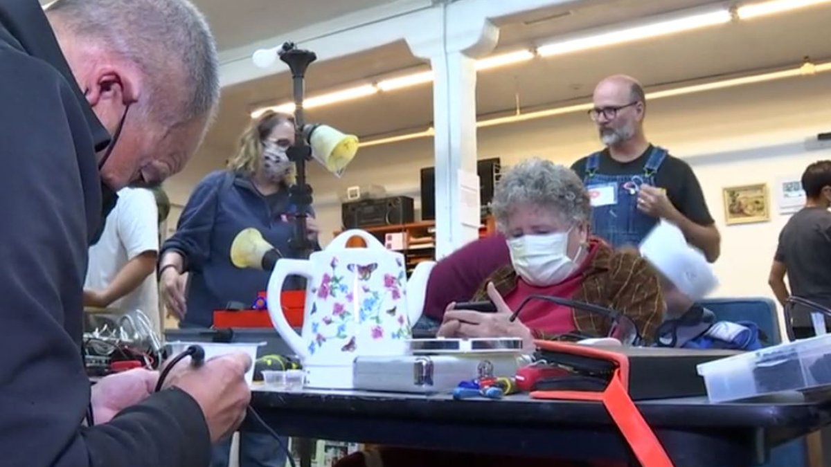 Don’t Toss That Busted Appliance. The Repair Cafe Can Help – NBC Los Angeles