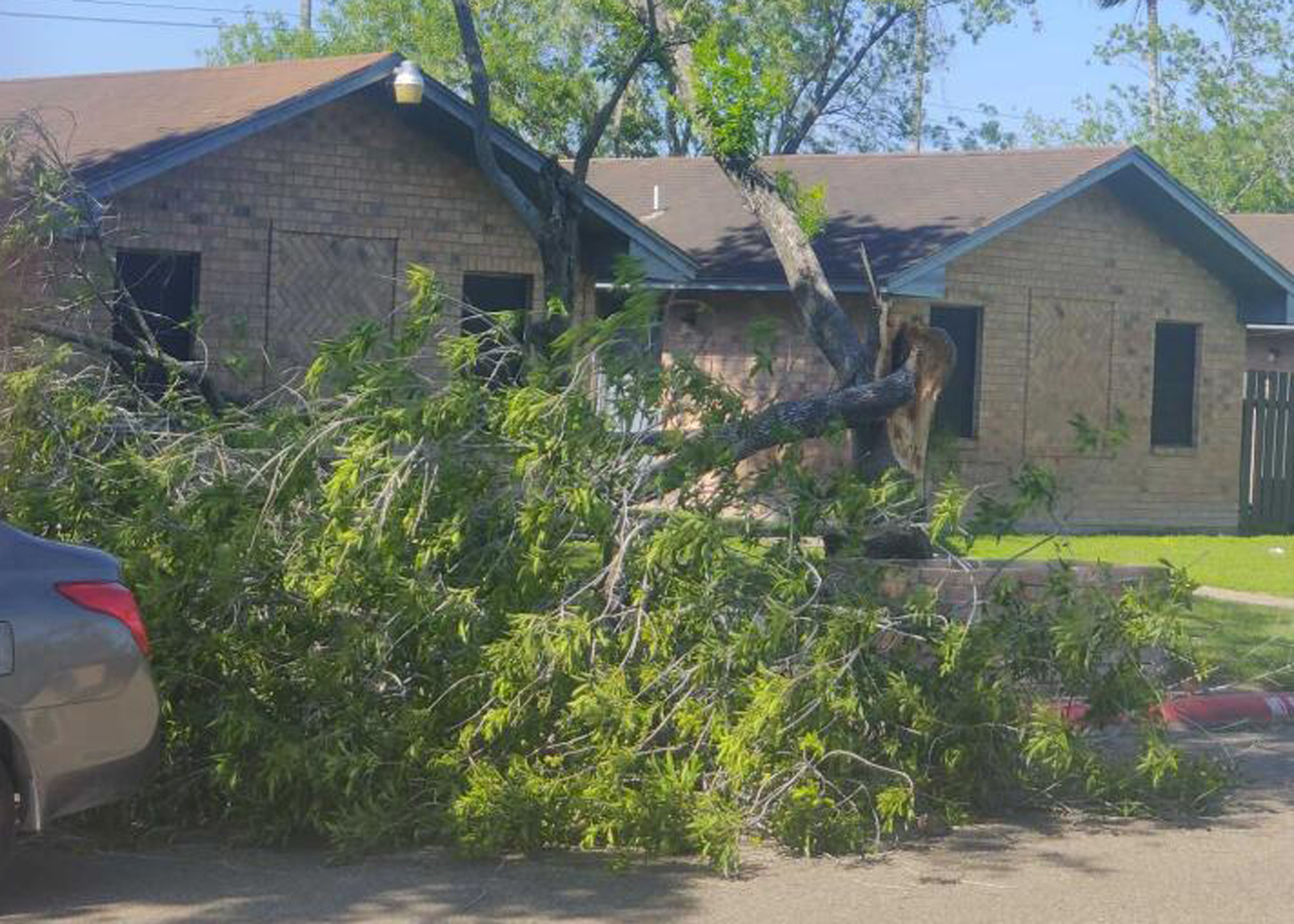 Edinburg waives fence, roofing permit fees for storm damage