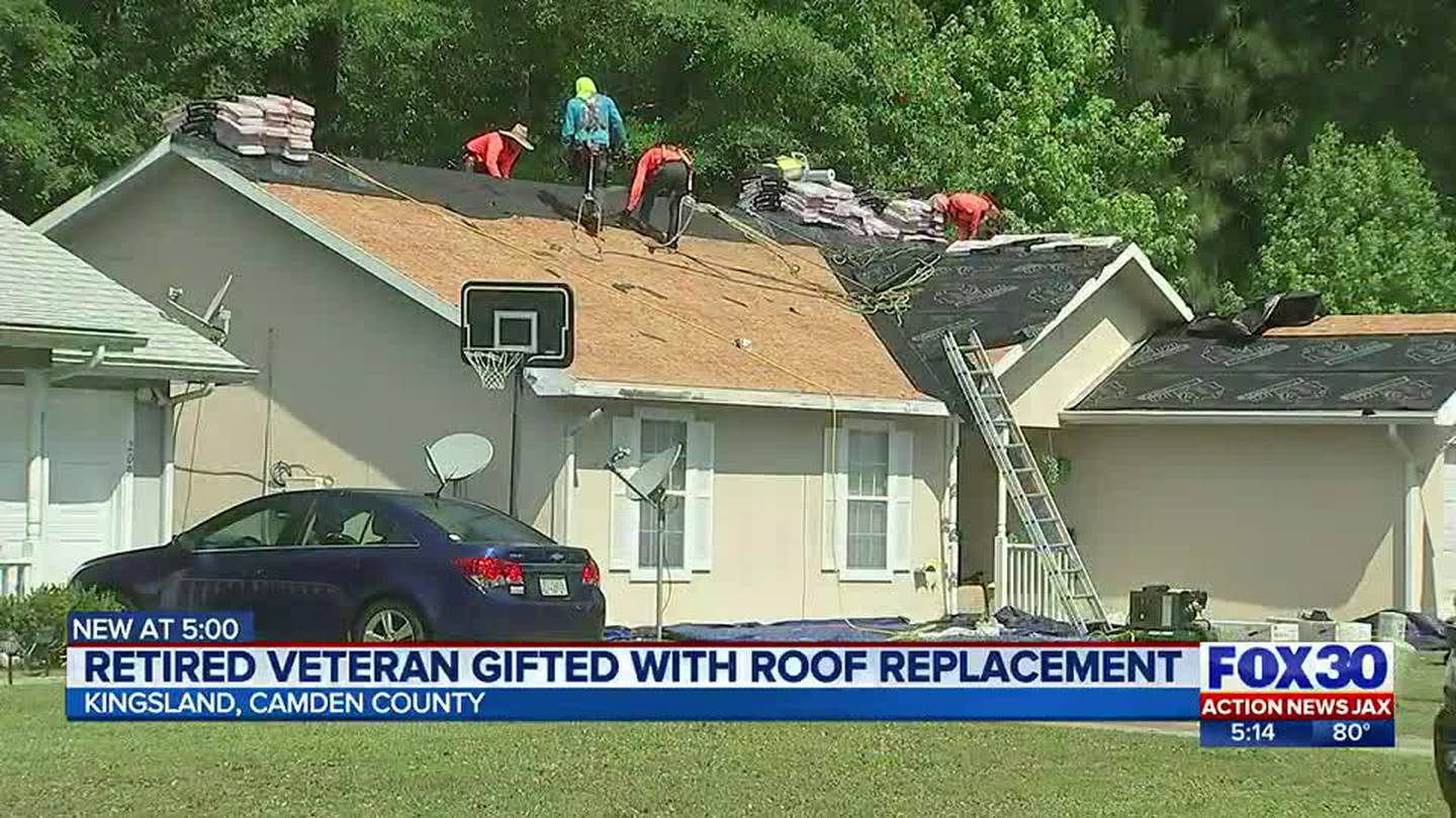 Locally owned roofing company helps retired veteran fix roof – Action News Jax