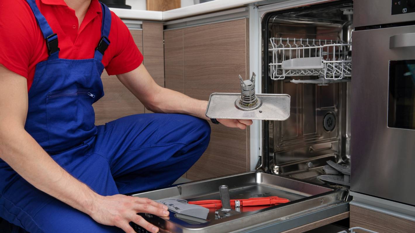 Cost of living crisis sparks wave of DIY appliance repairs